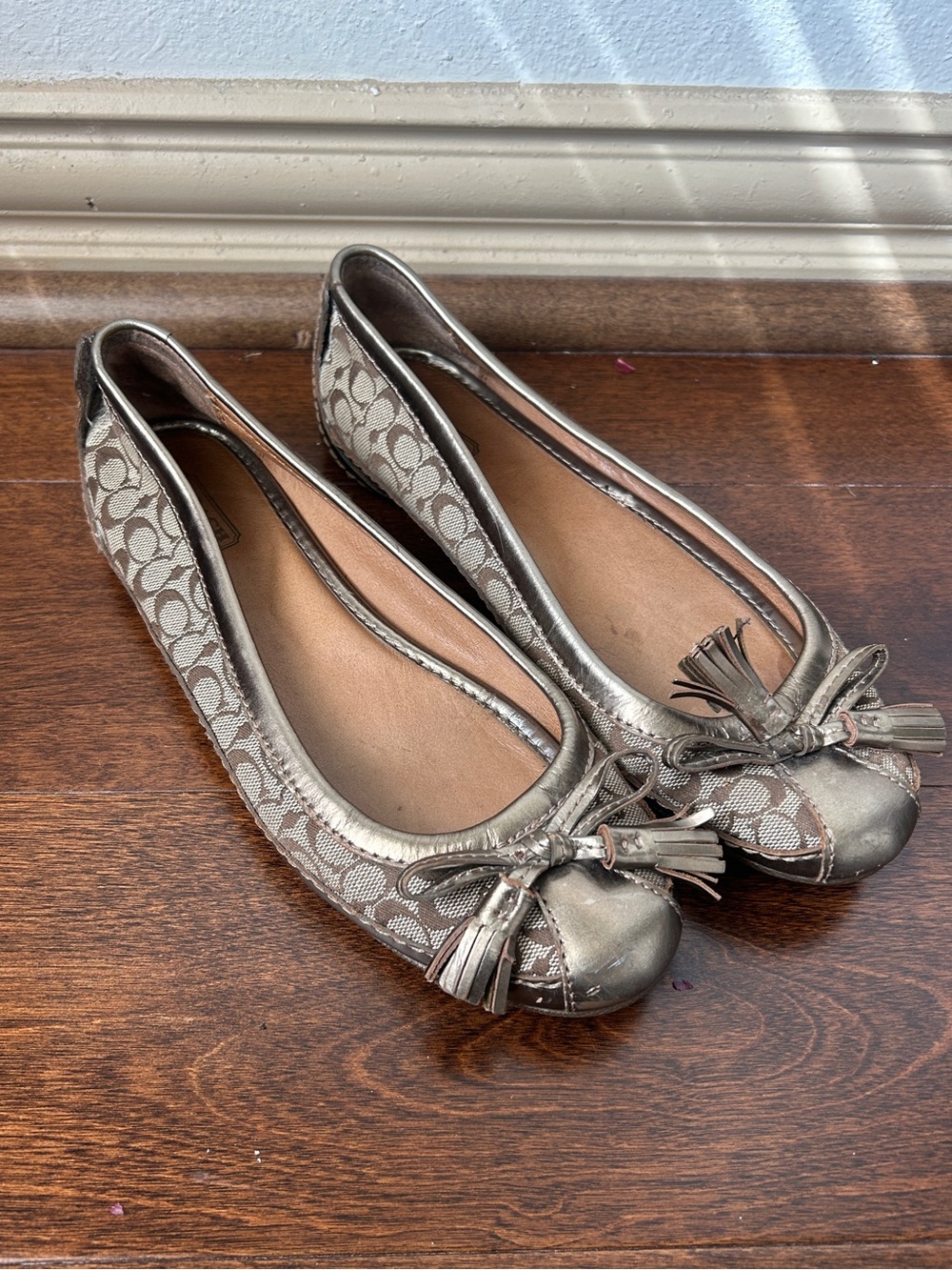 Vintage Gold Coach Flats